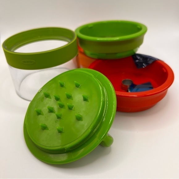 Oxo Good Grips 3-Blade Hand-Held Spiralizer, Green, Red, & Orange - Picture 2 of 7